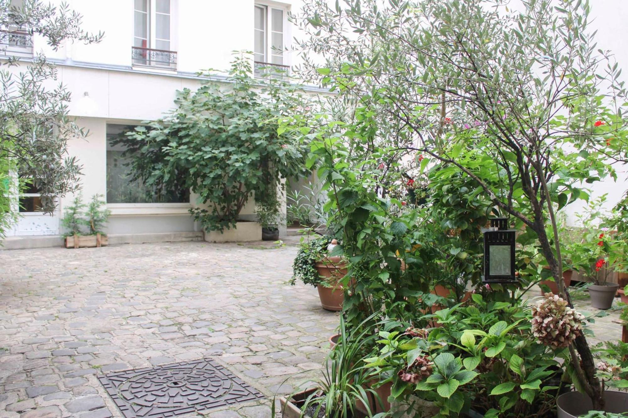 Comfortable Cocoon Close To Montmartre パリ エクステリア 写真